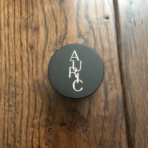 Auric smoke reflect cream eyeshadow